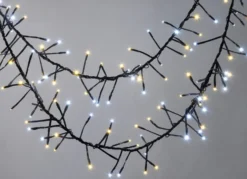 Cluster-LED-Lichterkette mit digitalem Outdoor-Trafo