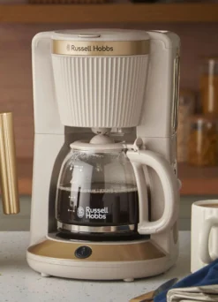 Kaffeemaschine „Brontë“ von „Russell Hobbs“