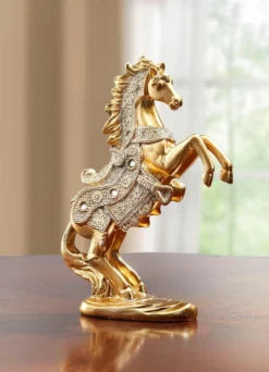 Pferd in kunstvoller Pesade-Haltung