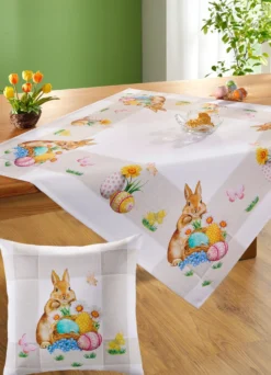 Zauberhafte Tischdecke mit niedlichen Ostermotiven